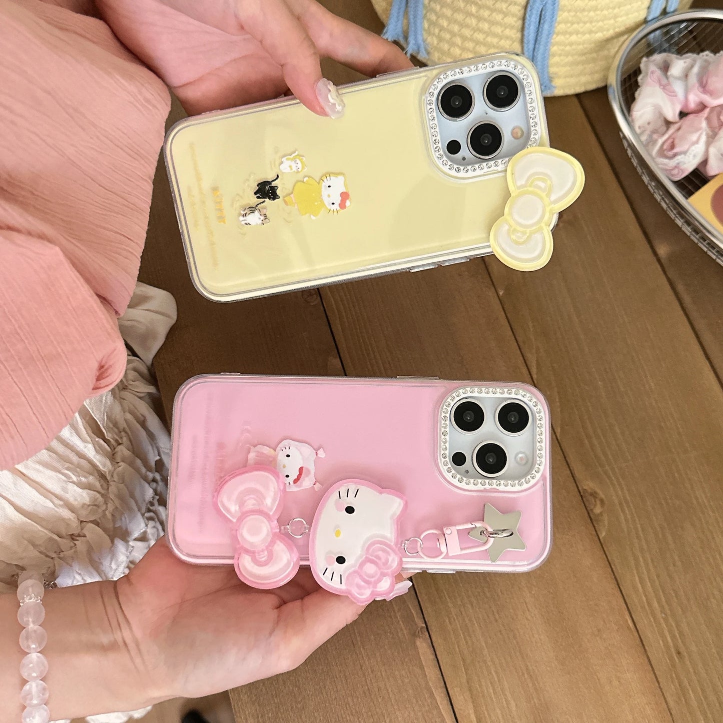 Cute Cartoon Pink And Yellow Raincoat Kitty Phone Case